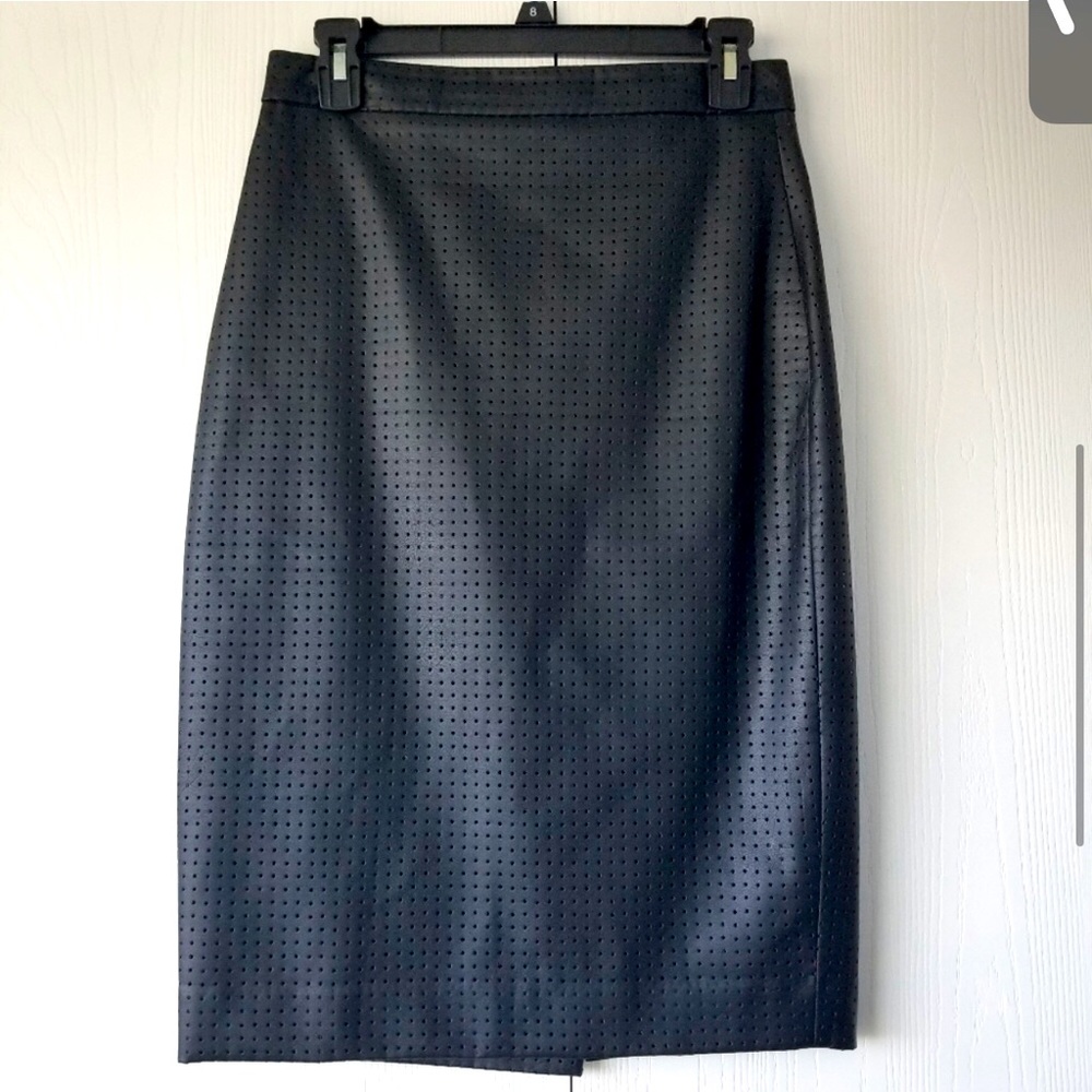 BANANA REPUBLIC Leather Black MIDI, Pencil Skirt, Size: 4, EUC